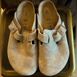 Birkenstock Women’s Boston Suede Clogs Size: US 8 EU 39 Color: Taupe
